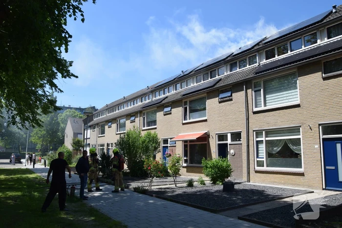 Veel rook bij brand op dak