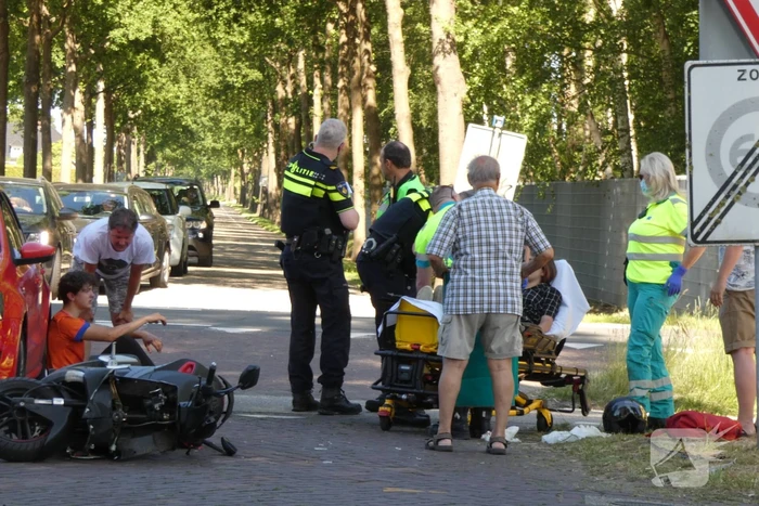 Scooterrijder gewond bij ongeval met personenauto