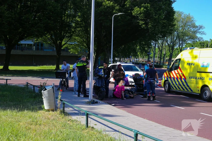 Twee gewonden na ongeval tussen scootmobiel en scooter