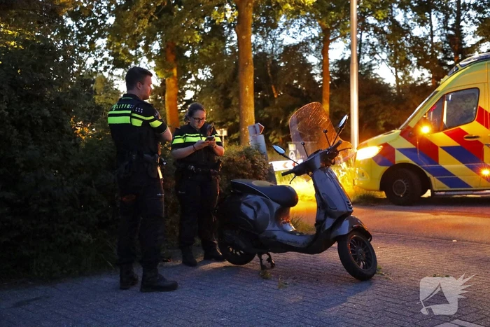 Botsing tussen scooterrijder en personenauto