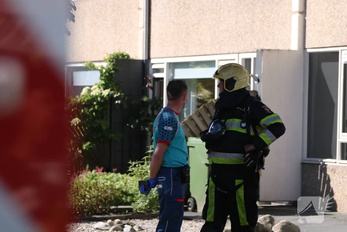Flinke rookwolken bij brand in keuken