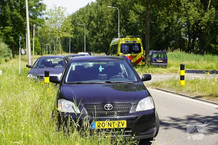 Automobilist gewond bij kop-staartbotsing