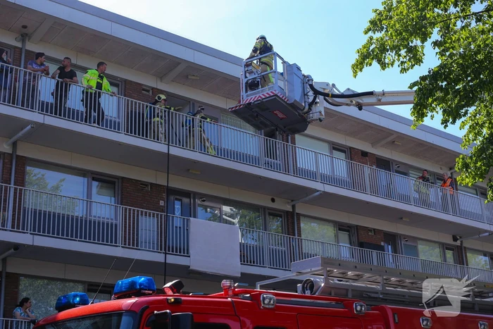 Brand op derde verdieping in flatwoning