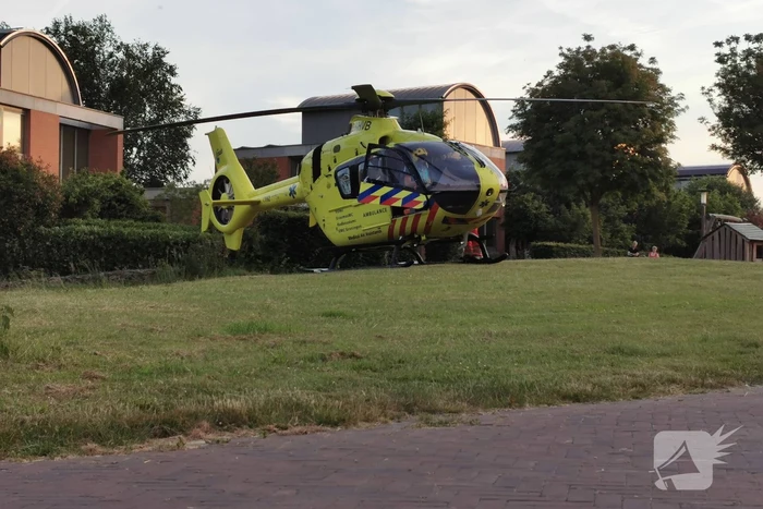 Traumahelikopter landt voor incident in woning