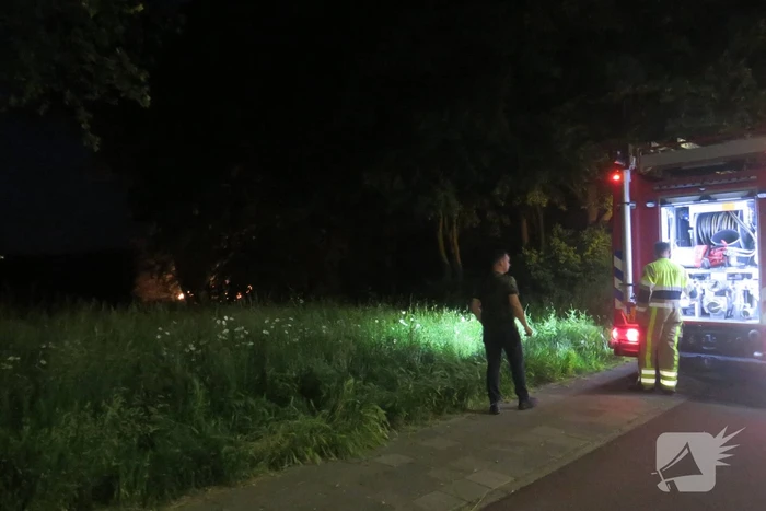 Stuk veld raakt beschadigd bij brand