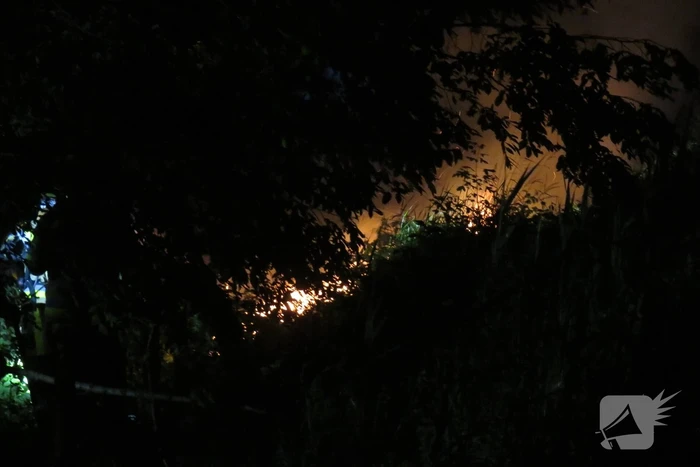 Stuk veld raakt beschadigd bij brand