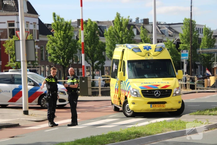 Voetgangster gewond bij aanrijding met taxibus