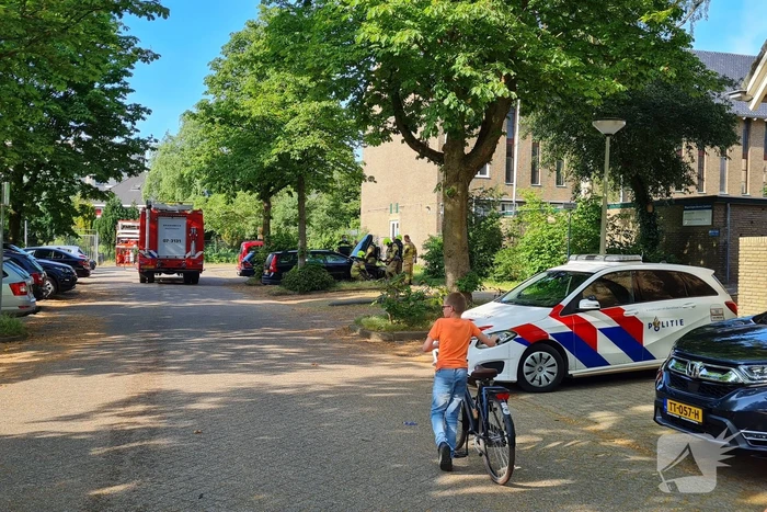 Oververhitte auto zorgt voor brandweer inzet