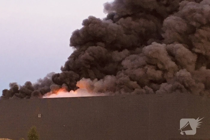 Zeer grote brand in recyclebedrijf