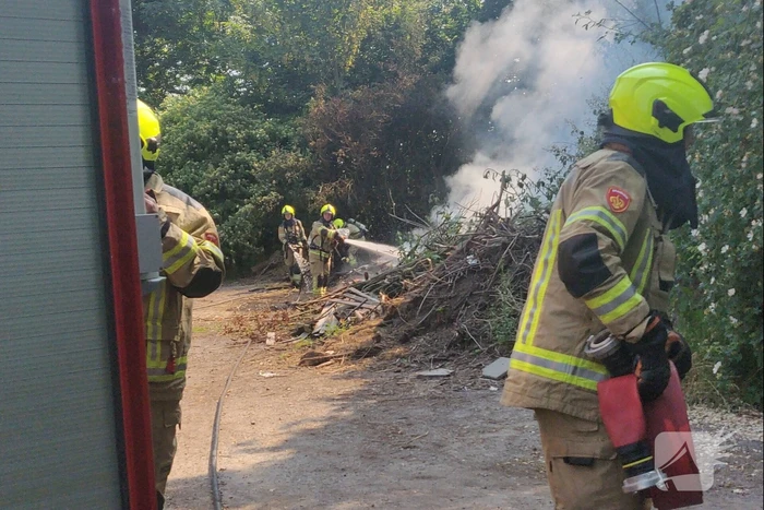 Rookontwikkeling bij brand in snoeiafval
