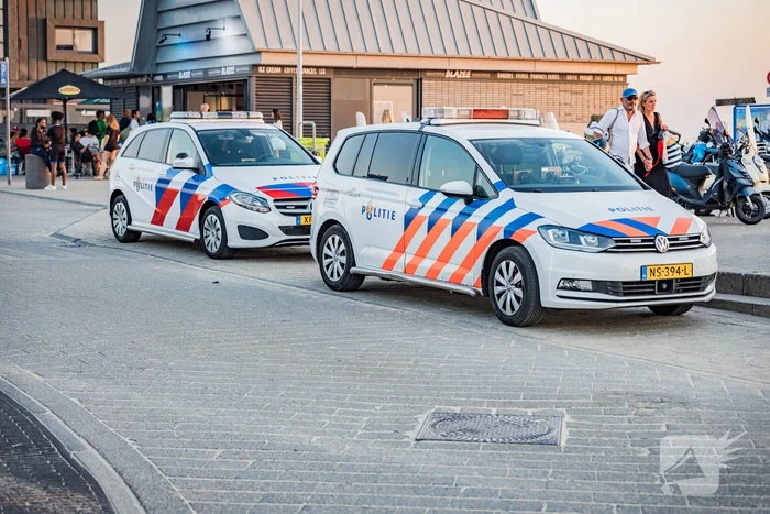 Strand ontruimd na drukte