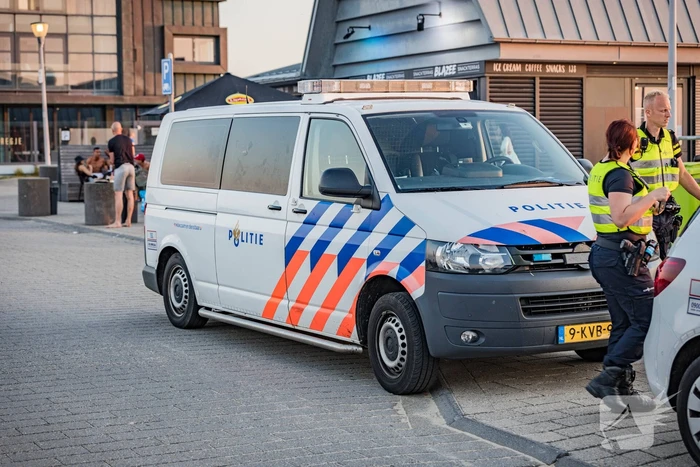 Strand ontruimd na drukte