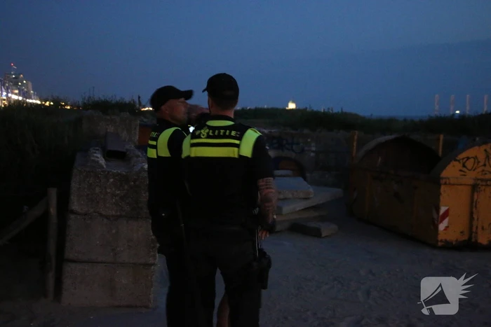 Grote politie inzet op strand, meerdere aanhoudingen verricht