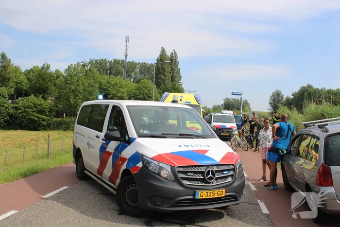 Fietser gewond door aanrijding met personenauto