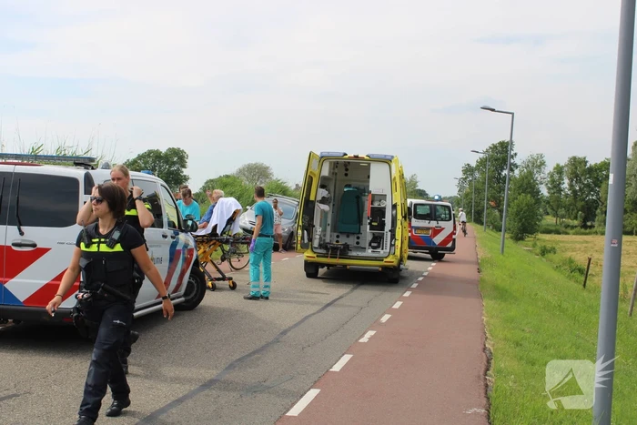Fietser gewond door aanrijding met personenauto