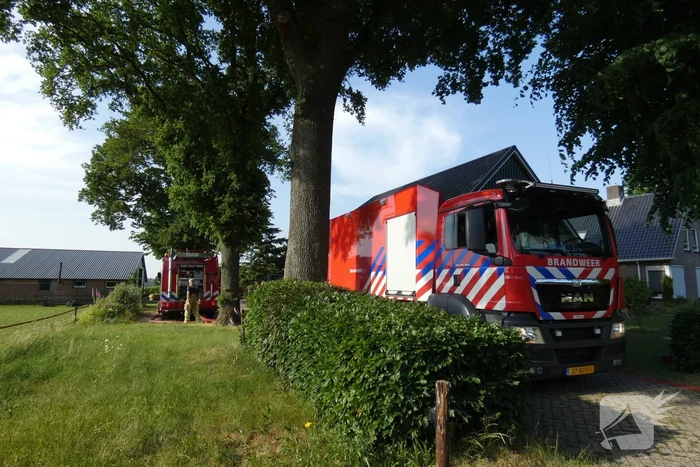Hooibroei in schuur boerderij zorgt voor inzet brandweer