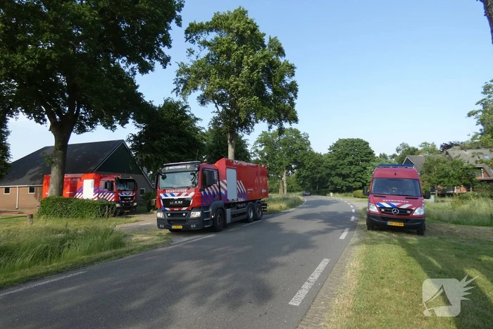 Hooibroei in schuur boerderij zorgt voor inzet brandweer