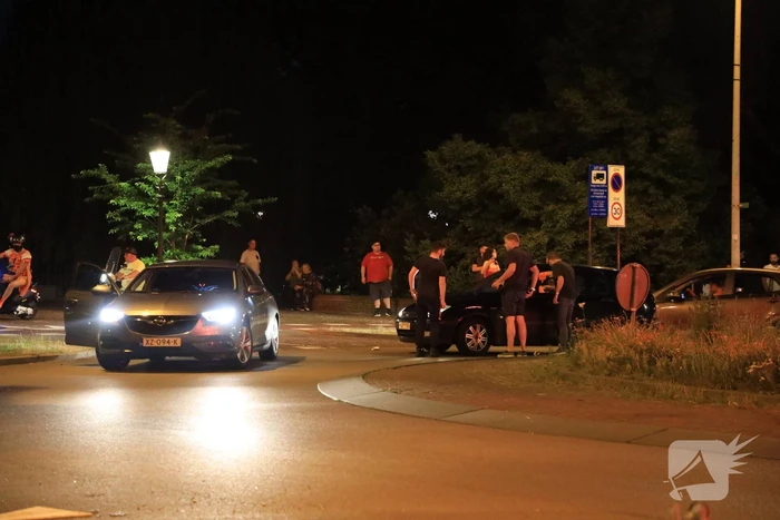 Voetbalsupporters vieren feest bij de Stier
