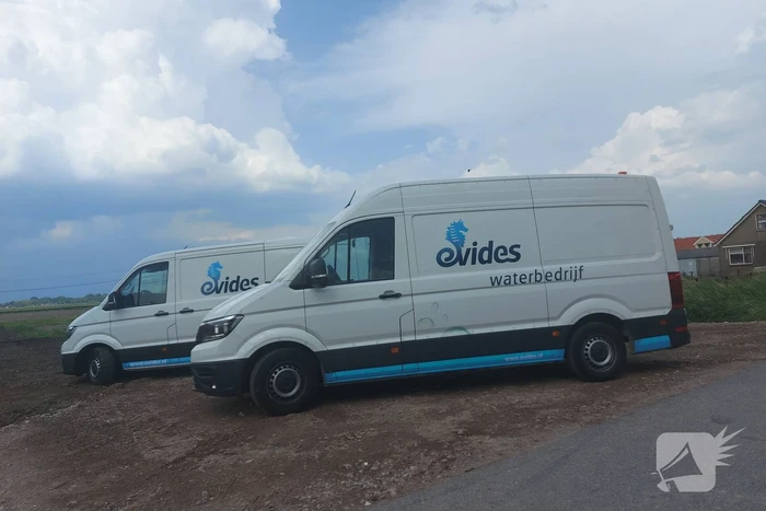 Zand verzakt door waterlekkage