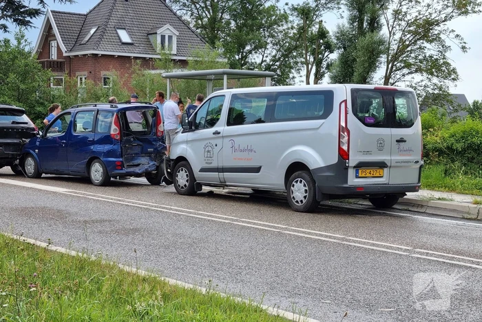 Vijf voertuigen betrokken bij kettingbotsing
