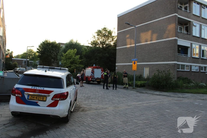 Brandweer verricht metingen door gaslucht