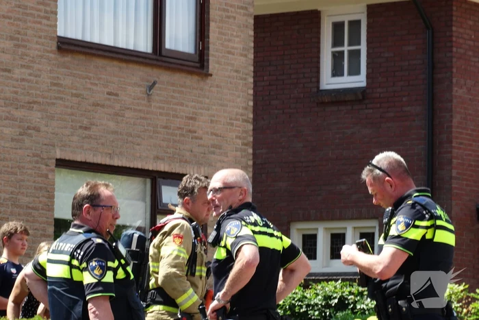 Brandweer ventileert woning na keukenbrand