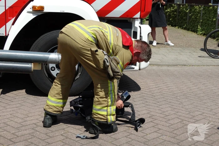 Brandweer ventileert woning na keukenbrand