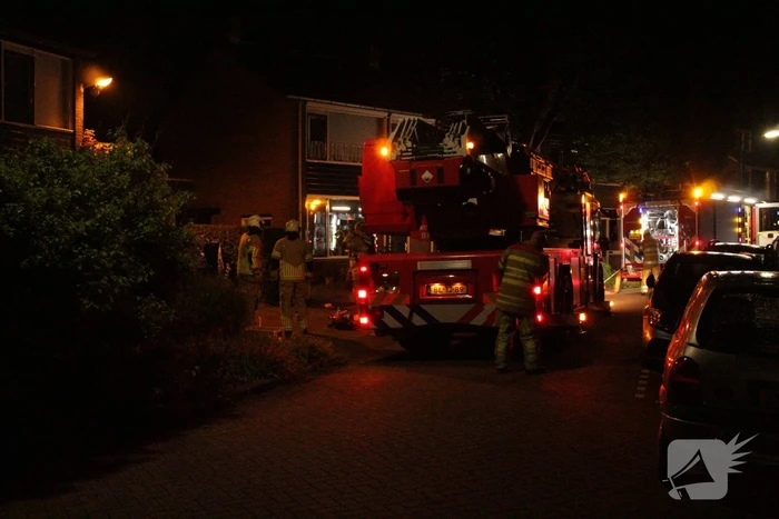 Forse vlammen bij schoorsteenbrand