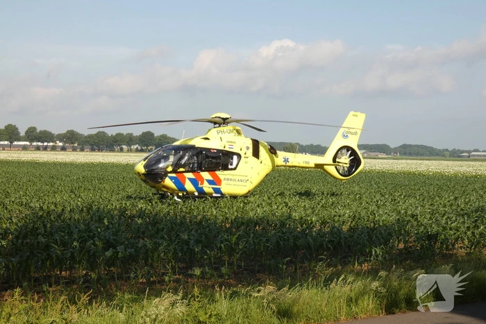 Auto te water, een overleden persoon aangetroffen