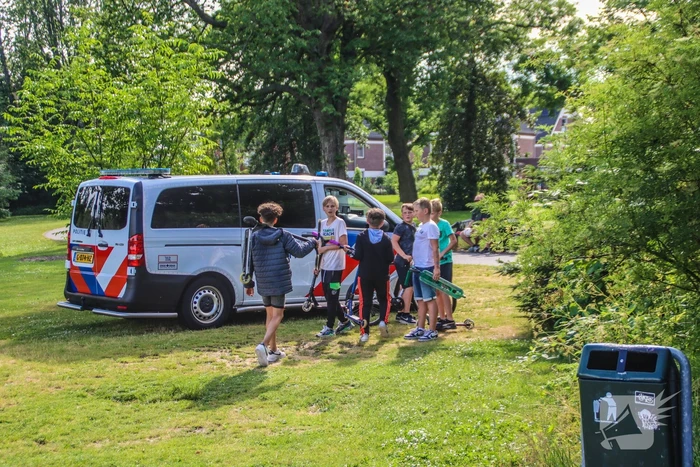 8-jarige steekt 11-jarige neer in park