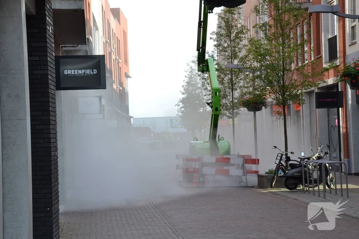 Winkel vol rook door mistgenerator