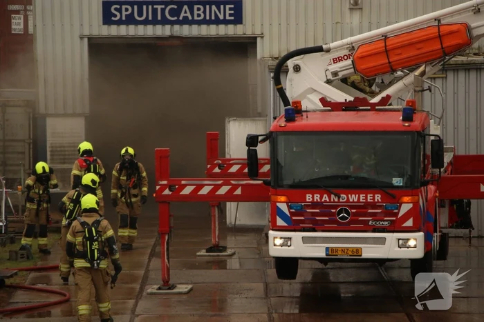 Brand bij schadehersteller Total Truck Care