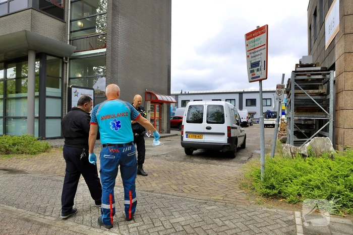 Maaltijdbezorger in aanrijding met bestelwagen