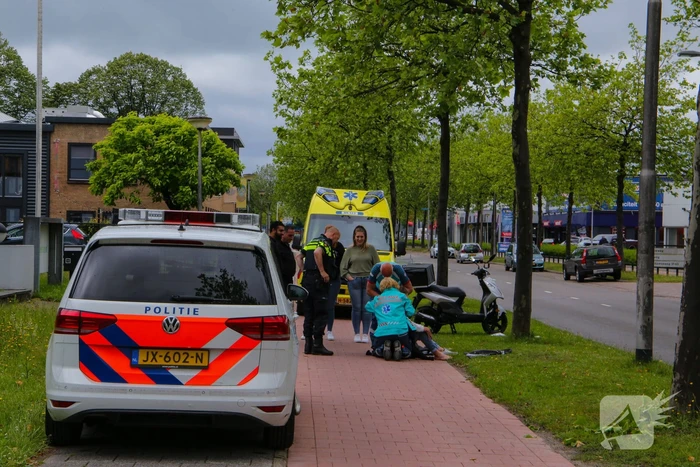 Maaltijdbezorger in aanrijding met bestelwagen
