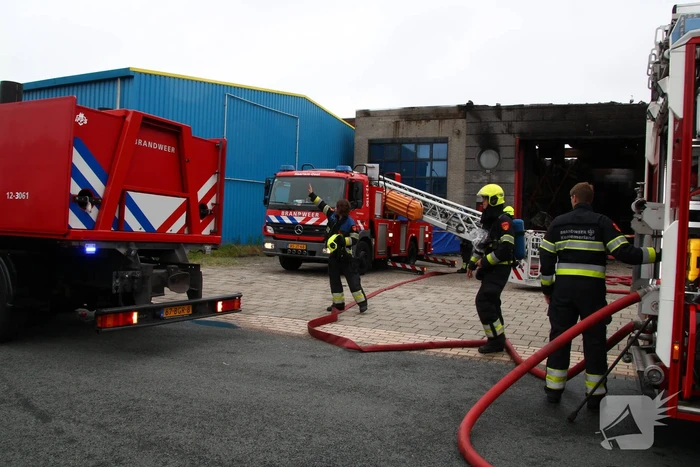 Brand in pand industrieterrein