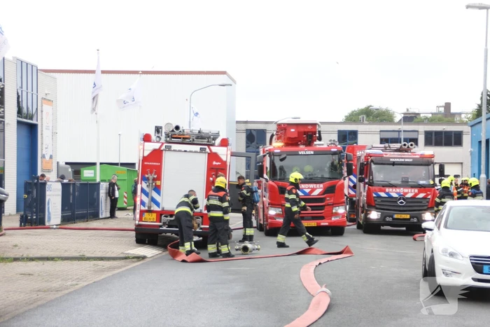 Brand in pand industrieterrein
