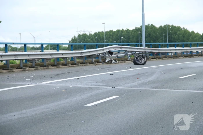 Sportwagen total-loss door eenzijdig ongeval