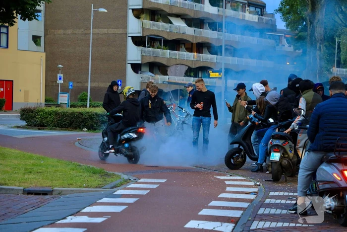 Oranjefans vieren opnieuw feest na derde EK zege