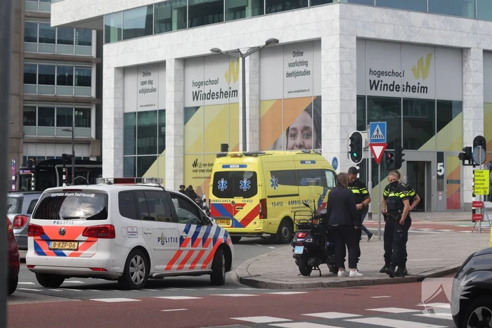 Persoon gewond bij aanrijding op oversteek