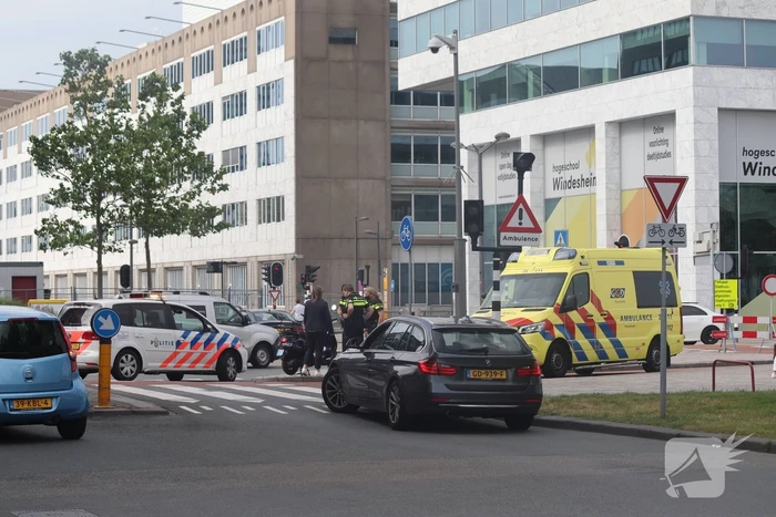 Persoon gewond bij aanrijding op oversteek