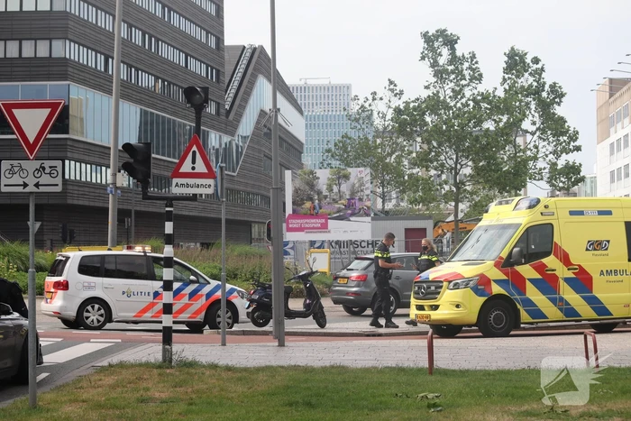 Persoon gewond bij aanrijding op oversteek