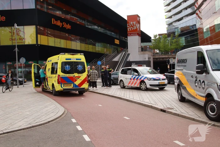 Persoon gewond bij aanrijding op oversteek
