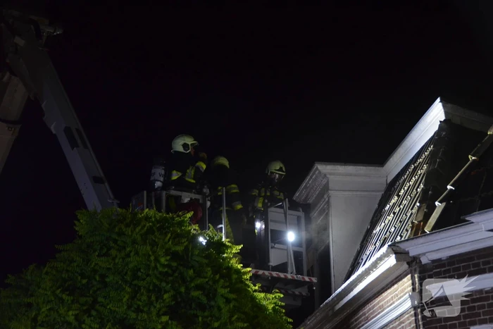 Uitslaande brand in woning