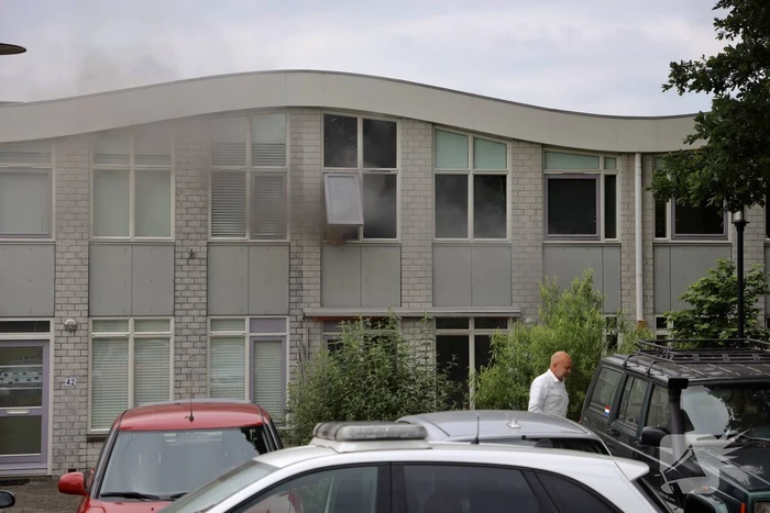 Veel rook bij brand in woning