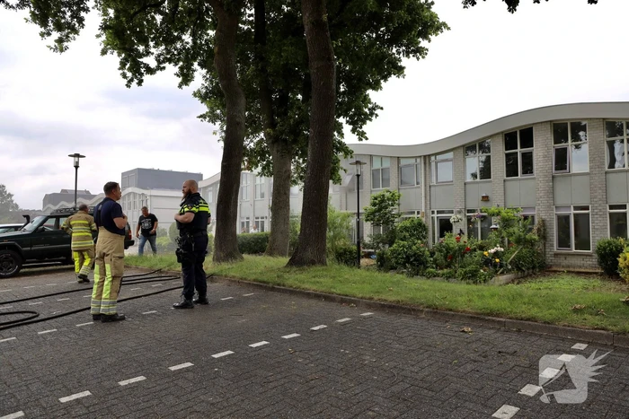 Veel rook bij brand in woning