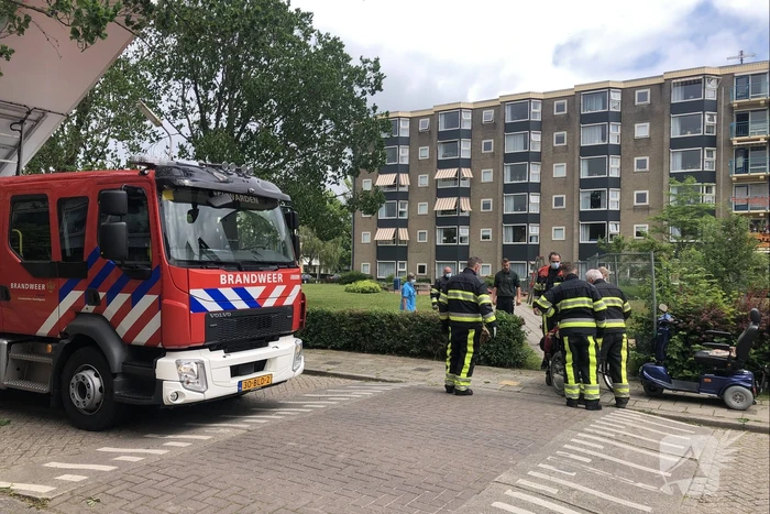 Vrouw uit scootmobiel gevallen