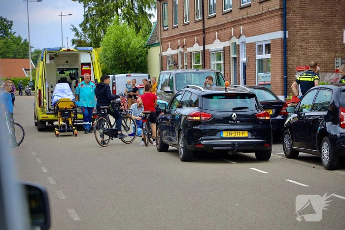 Fietser gewond bij botsing met autoportier