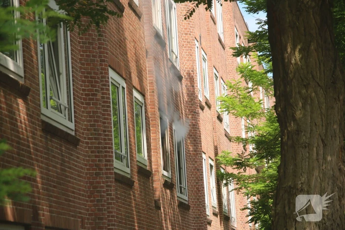 Veel rook bij brand in appartement