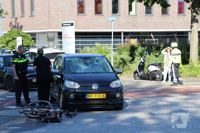 Fietser gewond bij aanrijding met auto