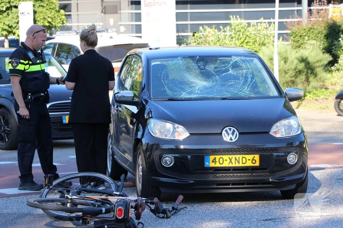Fietser gewond bij aanrijding met auto